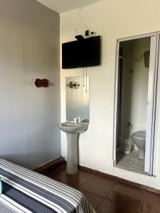 Ένα μπάνιο στο Da Praia Hotel