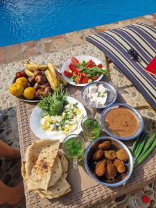 Φαγητό σε αυτός ο ξενώνας ή κάπου εκεί κοντά