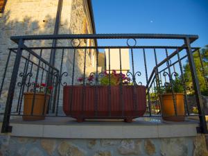 Ein Balkon oder eine Terrasse in der Unterkunft Apartments Punta