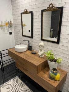 Ένα μπάνιο στο L'Olivier