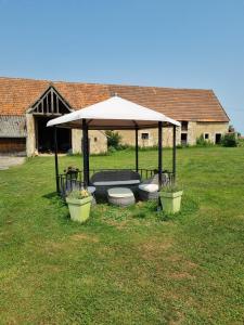 Zahrada ubytování Chambre "Rose des Sables", Domaine de la Rue