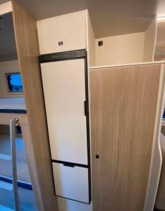 Kuchyň nebo kuchyňský kout v ubytování HBS-camper