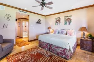 Postel nebo postele na pokoji v ubytování Kapalua Golf Villa 18T 12