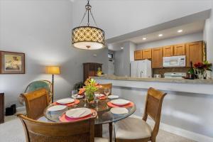 Η κουζίνα ή μικρή κουζίνα στο Grand Champions 8