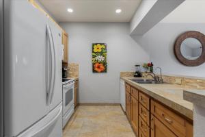 Η κουζίνα ή μικρή κουζίνα στο Grand Champions 8 +29 φωτογραφίες