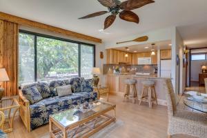 Η κουζίνα ή μικρή κουζίνα στο Papakea D309