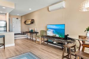 Kuchyň nebo kuchyňský kout v ubytování Napili Point B41