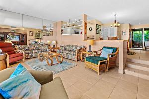 Et opholdsområde på Kaanapali Royal L102 + 39 billeder