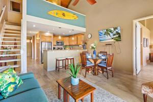 Kuchyň nebo kuchyňský kout v ubytování Papakea E404