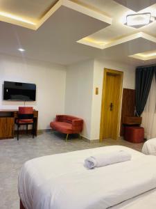 Fotografie z fotogalerie ubytování Nucfam Hotel Ojodu v destinaci Eggan