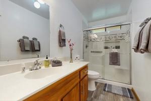 Koupelna v ubytování E Komo Mai Retreat Ohana + 9 fotografií