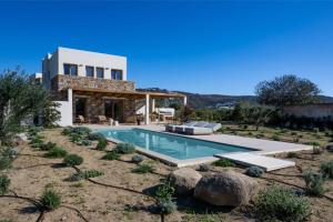 Swimmingpoolen hos eller tæt på Casa Di Nikolas Plaka Naxos