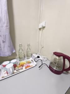 Tetera y cafetera en Forest Way Home Sepilok Sandakan 15 fotos más