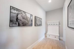 Billede fra billedgalleriet på Luxury Downtown Loft - Balcony and Rooftop Bar! i Lynchburg + 38 billeder