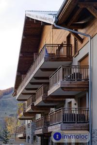 Balkón nebo terasa v ubytování Duplex Apartment in Auron