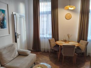 Et opholdsområde på Apartments Częstochowa - Słoneczna Kamienica - Parking free! + 20 billeder