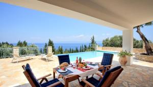 Příroda nedaleko vily