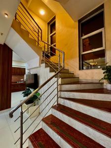 Billede fra billedgalleriet på Amy Villa - 5 BHK - Centre of Lonavala I Pvt Pool & Garden i Lonavala