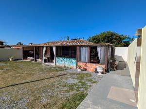 Bazén v ubytování Marina Beach Guest House nebo v jeho okolí