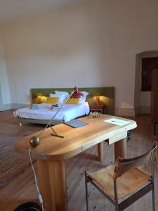 Photo de la galerie de l'établissement Chateau de Savignac-Mona, à Savignac-Mona