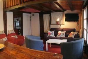 Posezení v ubytování Albergue Rural Montebaserria
