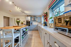 Køkken eller tekøkken på 6 Bed in Ludchurch oc-m29751