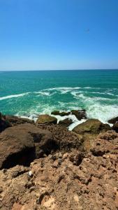 Фотография из галереи Appartement chic a 5 mins de la plage в городе Эль-Хархура