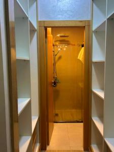 Un baño de Appartement chic a 5 mins de la plage