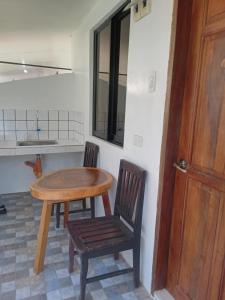 Η κουζίνα ή μικρή κουζίνα στο Walkerz Inn