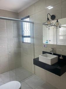 Koupelna v ubytování Alpes de Vinhedo