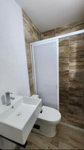 Phòng tắm tại Hospedaje La Escondida