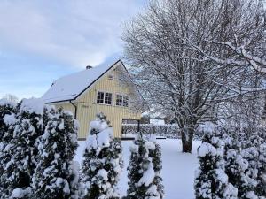 Το Kasekuma House with all comforts well located τον χειμώνα +7 φωτογραφίες