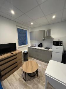 Kuchyň nebo kuchyňský kout v ubytování Petit cocon à 5 min du marché de Noël