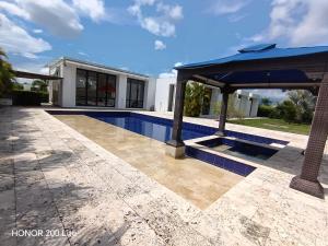 Πισίνα στο ή κοντά στο casa campestre igua