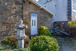 Το κτήριο όπου στεγάζεται  η βίλα