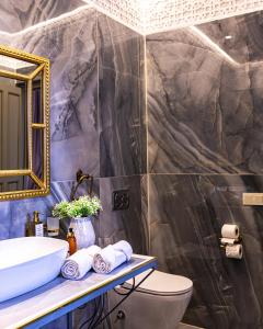 Koupelna v ubytování Kasbah La Moun Luxury Riad & Spa