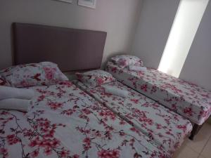 Ένα ή περισσότερα κρεβάτια σε δωμάτιο στο Casa com 2 quartos no Frances +12 φωτογραφίες