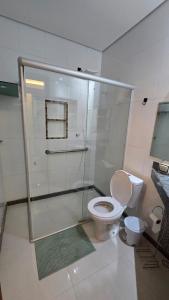 Et badeværelse på Caiçara Estadias