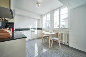 Køkken eller tekøkken på Bern 5, City Apartment, central, modern, spacious