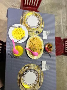 Gallery image of Guest in Galkadawala +9 photos