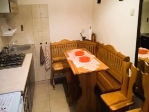 Kuchyň nebo kuchyňský kout v ubytování Holiday Home in Kolczewo near Baltic Beaches