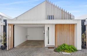 Το κτήριο όπου στεγάζεται  το διαμέρισμα