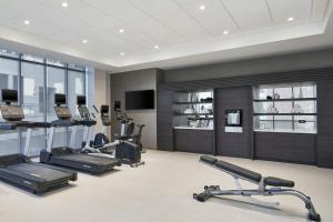 Fitness centrum a/nebo fitness zařízení v ubytování AC Hotel by Marriott Auburn