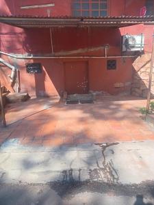 Το κτήριο όπου στεγάζεται  το διαμέρισμα