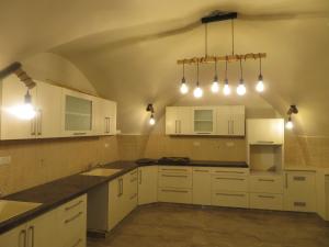 Køkken eller tekøkken på אחוזת פנורמה בצפת העתיקה