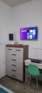 Μια τηλεόραση ή/και κέντρο ψυχαγωγίας στο Brachil 1