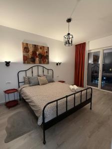 En eller flere senge i et værelse på Adora Residence Modern Suite + 18 billeder