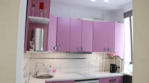 Una cocina o cocineta en Heart of Chișinău