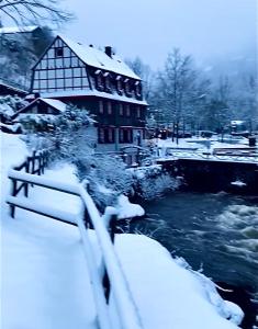 Το Maison am Fluss τον χειμώνα