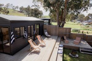 Φωτογραφία από το άλμπουμ του The Beach Box at Big Roaring Beach Tasmania σε Surveyors Bay